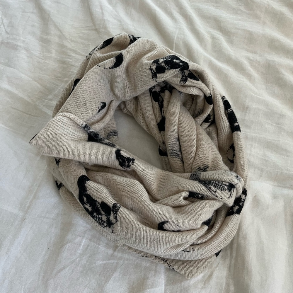 100% Cashmere Infinity Scarf
